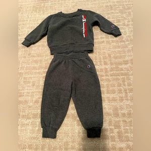 Toddler boys Champion sweatsuit